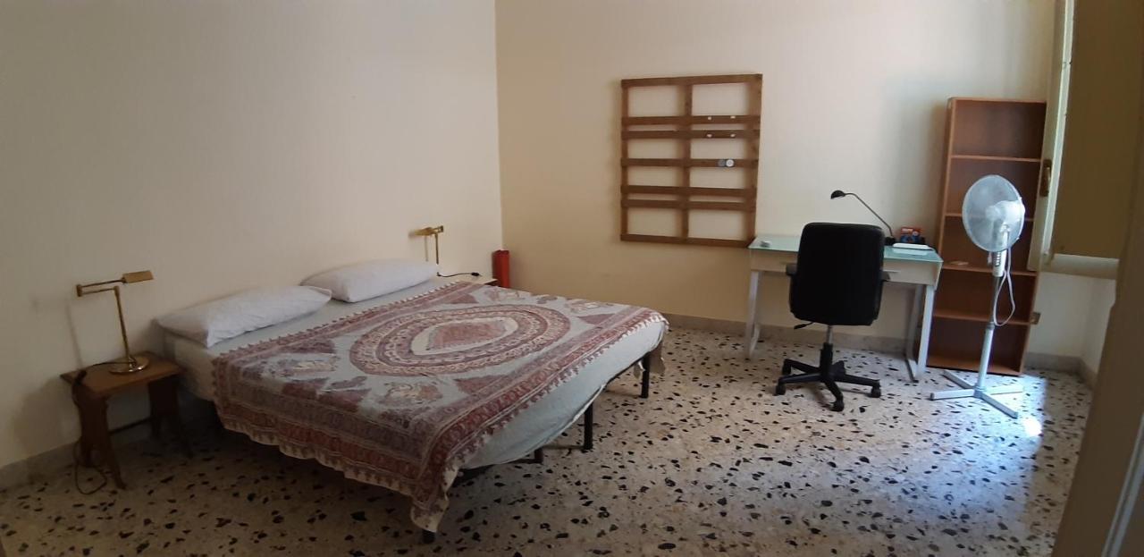 Stanza Privata In Appartamento Per Smart Working, Digital Nomads O Coliving Palermo Dış mekan fotoğraf